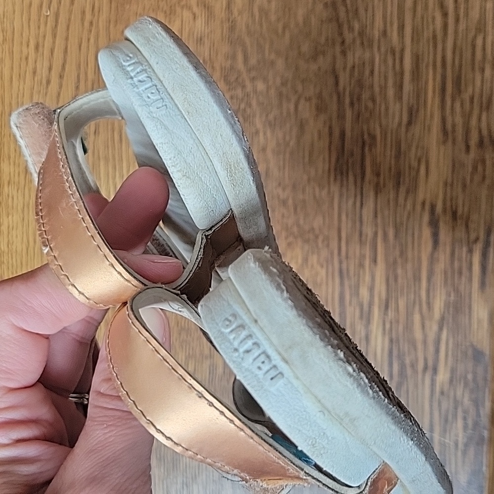 Native Sandals Toddler C7 - Picture 2 of 6